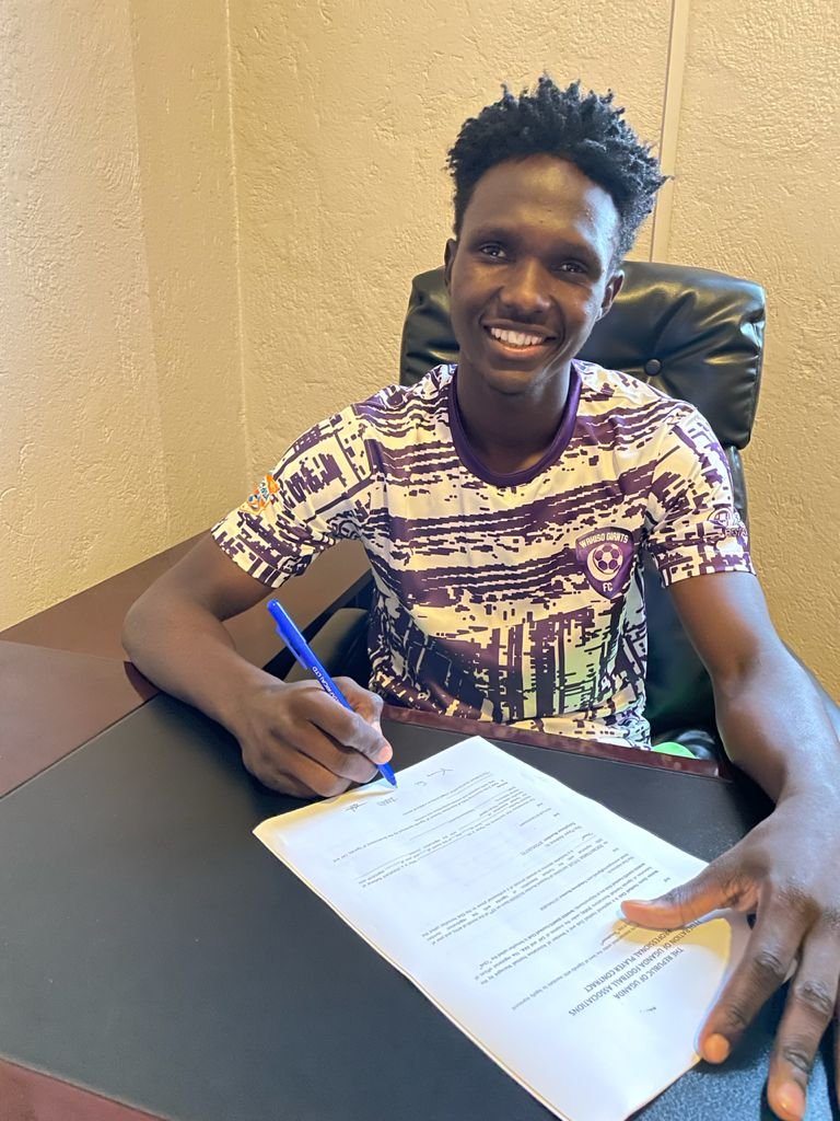 Wakiso Giants completes the signing of Titus Ssematimba