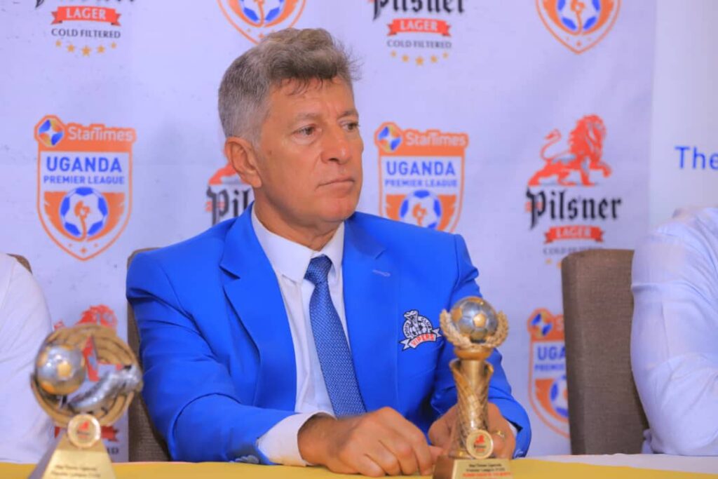 Robertinho wins Pilsner Coach of the Month Award for April