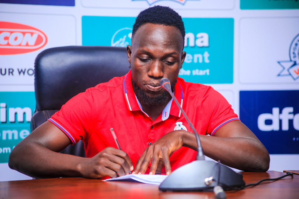 Transfers: Vipers confirms the signing of Ashraf Mandela