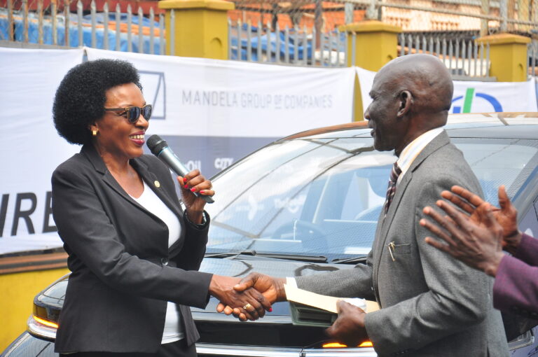 Mandela Group, SC Villa sponsors Linglong hand over electric vehicle to lucky winner 
