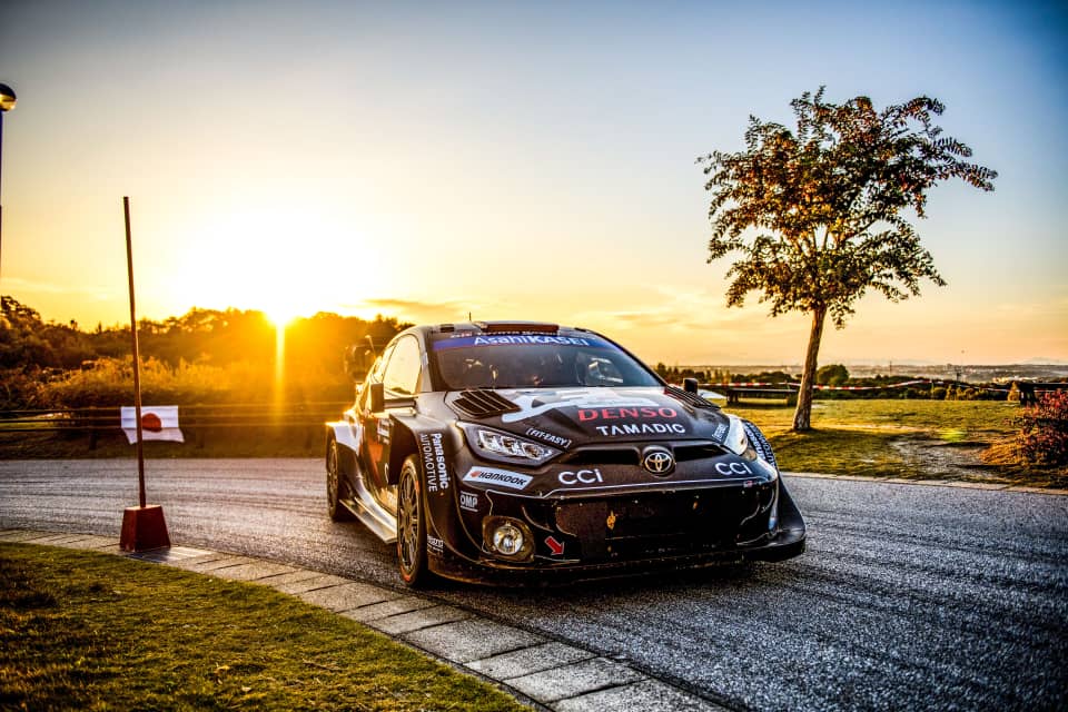 Evans closes in on Ogier for title hunt down in Japan