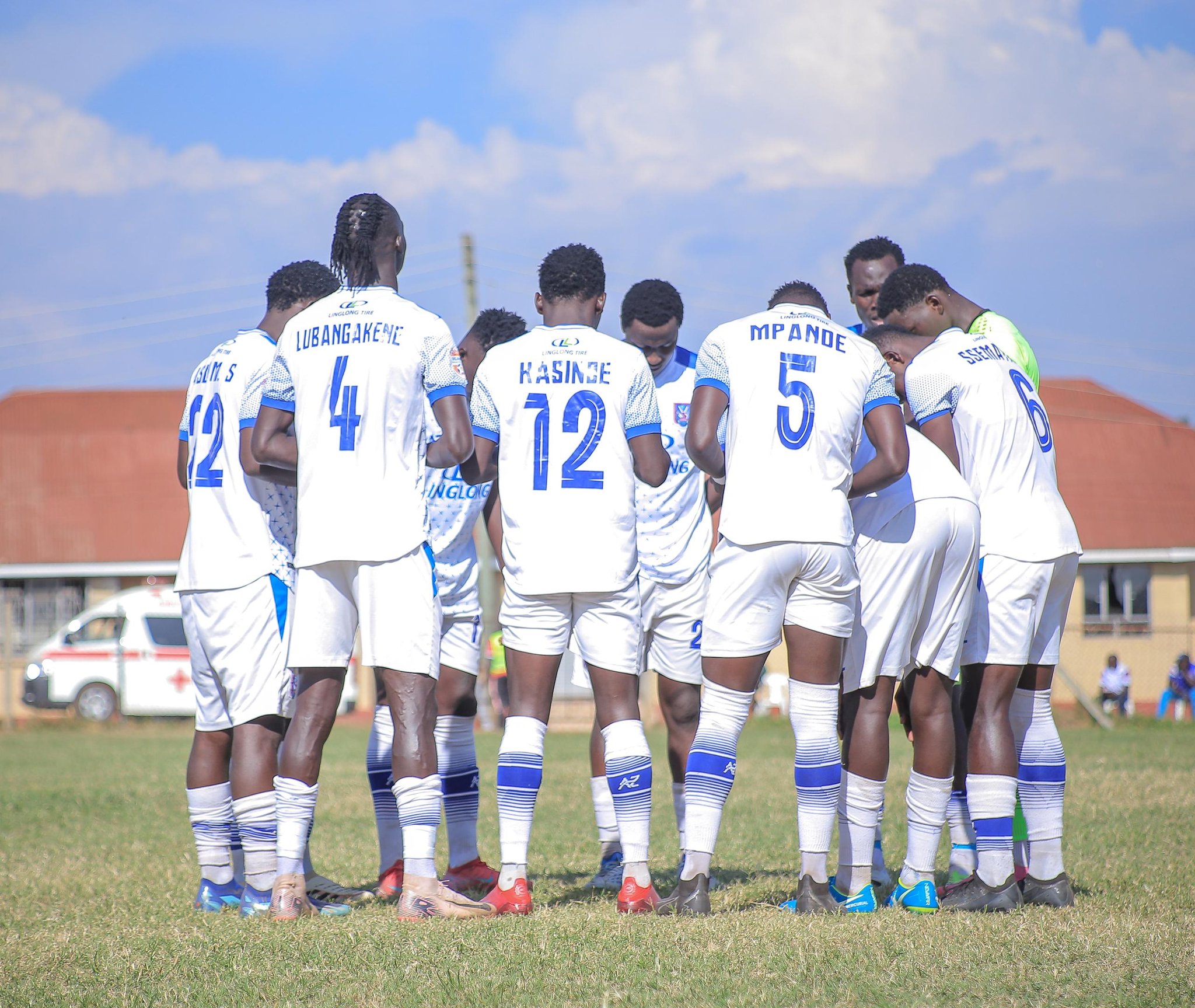 Maroons stun SC Villa with an early goal, hold on for a 1-0 win
