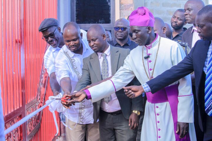 KASSOBA commissions UGX120m Red Gate and Kabalega Monument, calls for school renewal